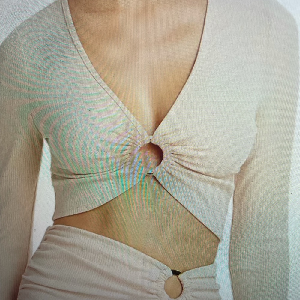 Fore - brand new size medium beige / tags still on . Must sell $50
